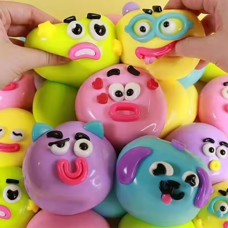 Interactive Squeaky Plush Dog Toy - Disponibile in 5 Stili: Giocattoli Squishy
